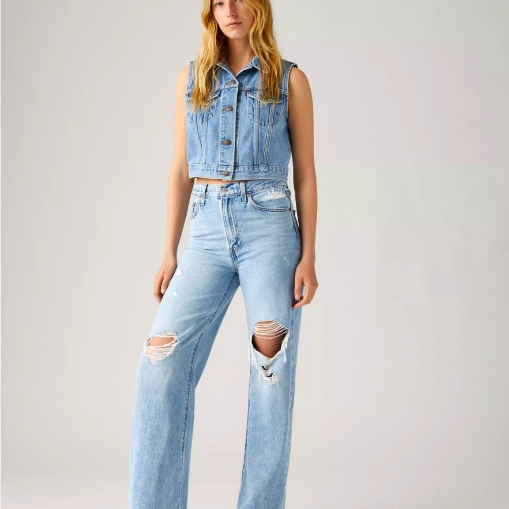 Levi’s Ribcage Straight Ankle light wash denim jeans wide leg size 25